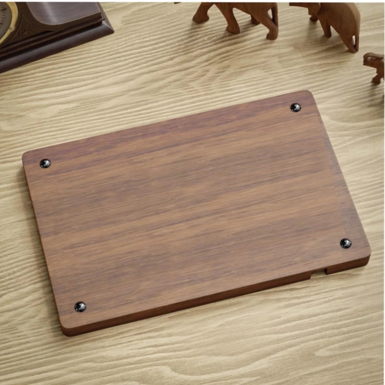 Transform Desk Clutter into Calm — The Premium Solid Wood Organizer for Your Phone, Headphones, Keys & Everyday Essentials